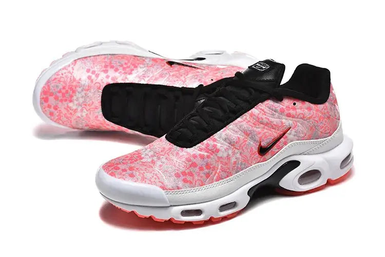 Nike Tuned Floral rose et blanc